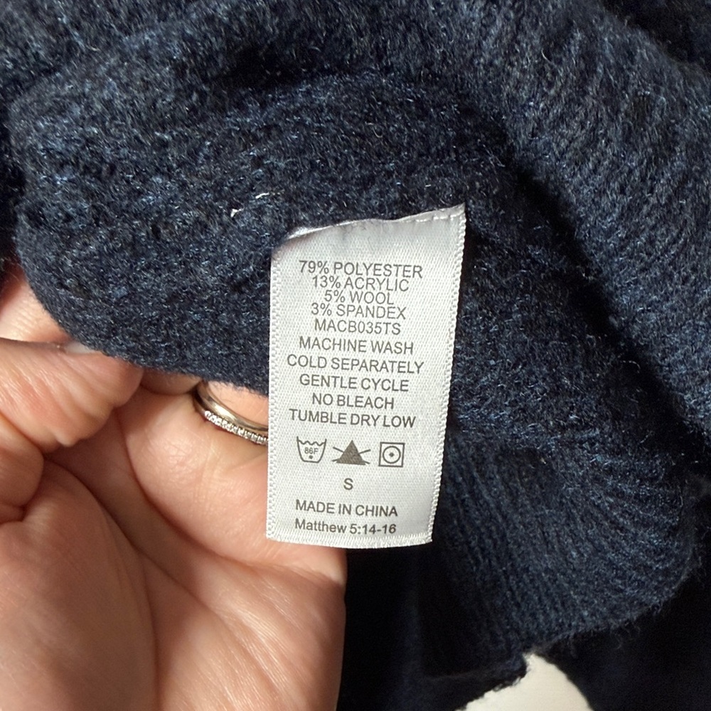 Cbrand Navy Sweater - Picture 6 of 8